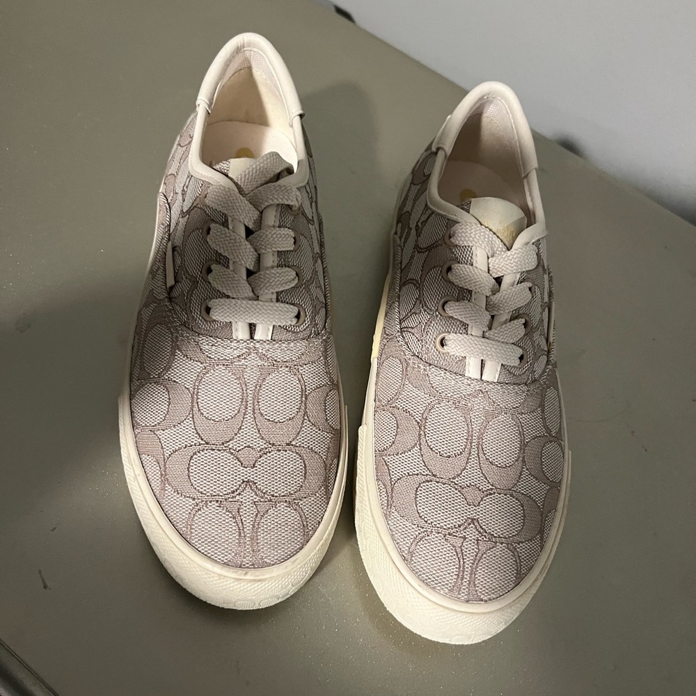 Shoes - Picture 2 of 3